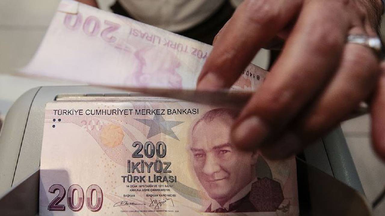 Bankalardan Emeklilere Bayram Müjdesi Gibi Kampanya! Promosyon Yarışı Kızıştı! Hangi Banka Ne Kadar Para Veriyor?