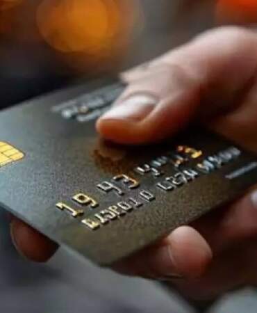 Bankaların Gizli Kredi Kartı Hamlesi Sızdırıldı: Nakit Çekim ve Taksit Sayısı Değişiyor