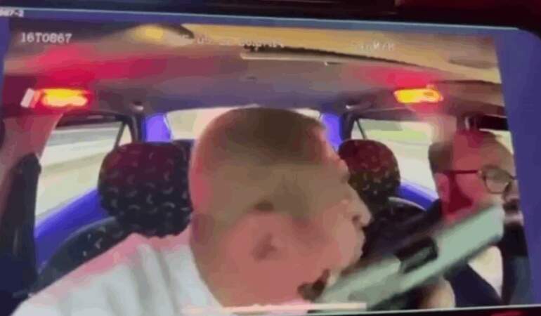 Taksiciye Silahlı Tehdide Tutuklama, O Anlar Anbean Kaydedildi