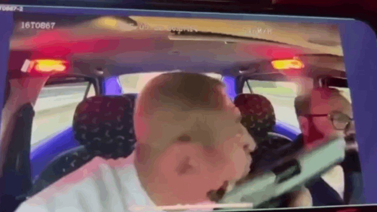 Taksiciye Silahlı Tehdide Tutuklama, O Anlar Anbean Kaydedildi