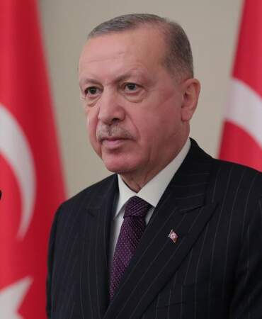 Cumhurbaşkanı Erdoğan ‘Bu Makamlar Gelip Geçici’ Diyerek Uyardı: ‘Gözlerinin Yaşına Bakmayız’