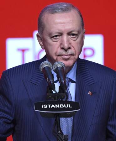 Cumhurbaşkanı Erdoğan’dan Kritik Mesajlar: Ülkemiz Önünde Yeni Bir Sayfa Açılacak