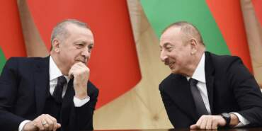 Cumhurbaşkanı’ndan Zirvede Net Mesajlar! ‘Bağları Güçlendirme’ Vurgusu