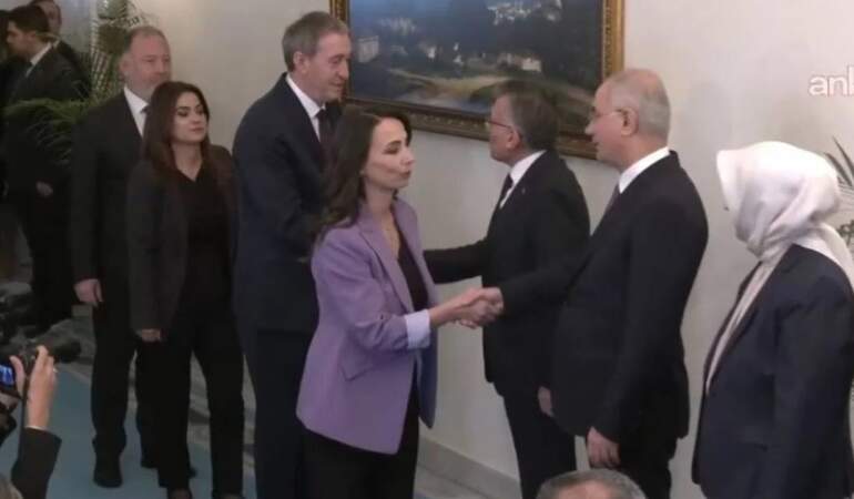 DEM Parti- AKP Görüşmesi Başladı