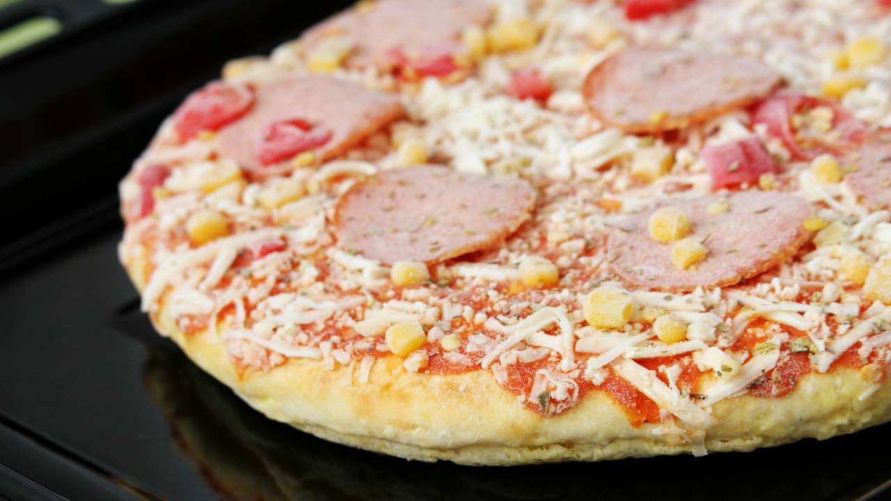 Dondurulmuş Pizza Üreticisi İflas Etti! Bir Gecede Dev Fabrika Kapandı, Tüm Çalışanlar İşsiz Kaldı