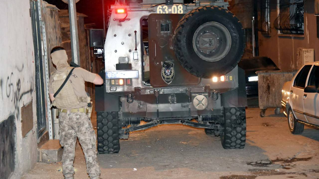 ‘Dur’ İhtarına Uymadı, Polisle Çatıştı! Özel Harekat Ekipleri Devreye Girdi, Vurularak Yakalandı