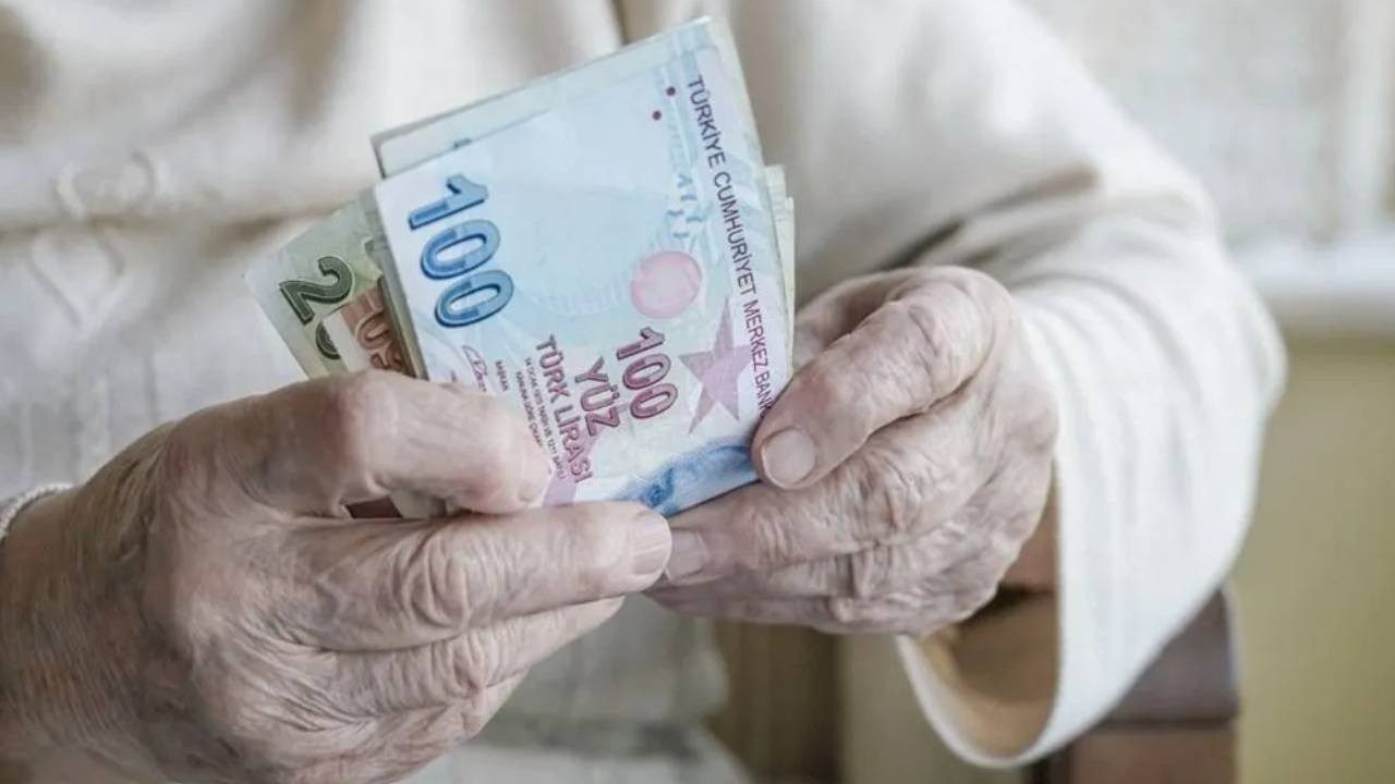 Emekli Bayram İkramiyeleri Ne Zaman Yatacak?