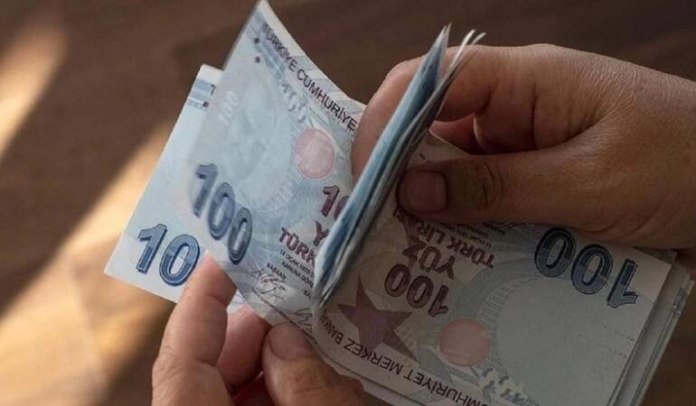 Emekli Bayram İkramiyesine Yeni Ayar: SGK Başuzmanı Ankara Kulisinden Aldığı Bilgiyi Canlı Yayında Ağzından Kaçırdı