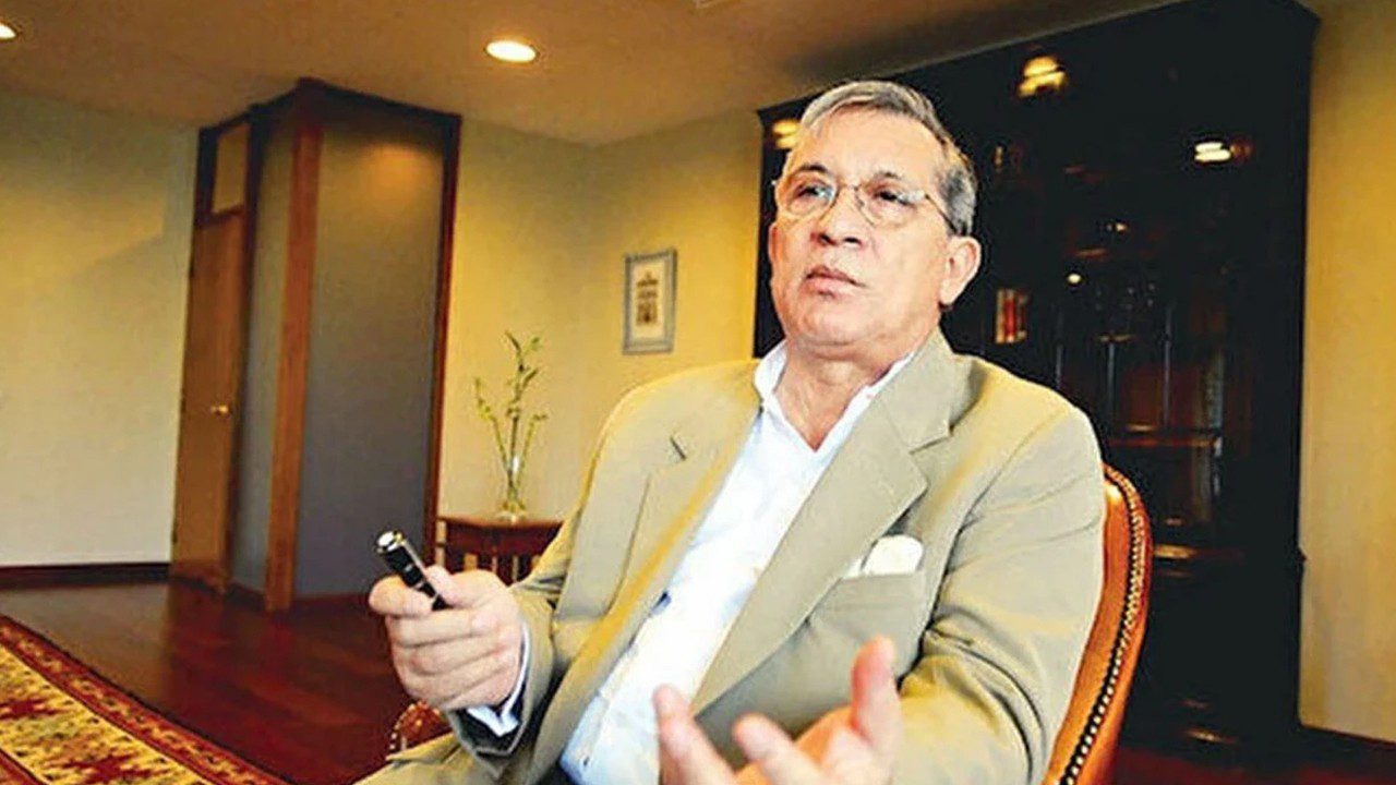 Eski Merkez Bankası Başkanı Rüşdü Saracoğlu Hayatını Kaybetti