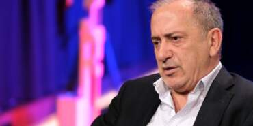 Fatih Altaylı Açıkladı: Gece Yarısı Pankartlı Tehdit