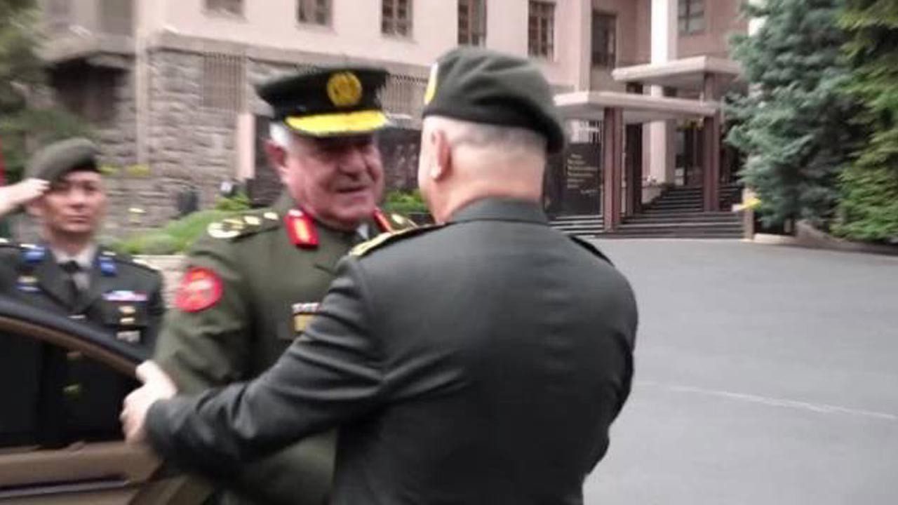Genelkurmay Başkanı Gürak, Ürdünlü Mevkidaşı Hnaity’i Askeri Törenle Karşıladı