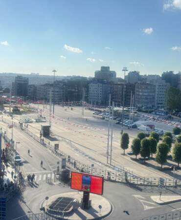 İstiklal Caddesi’ne Çıkan Sokaklara ‘Gezi Parkı’ Engeli