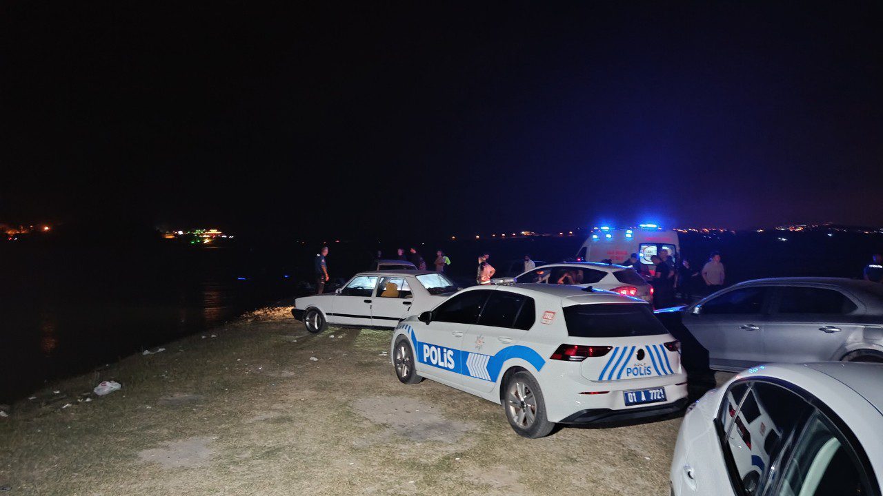 Göldeki Eğlence Kabusa Döndü! 5 Kişi Kurtarıldı, 24 Yaşındaki Genç Kayıp