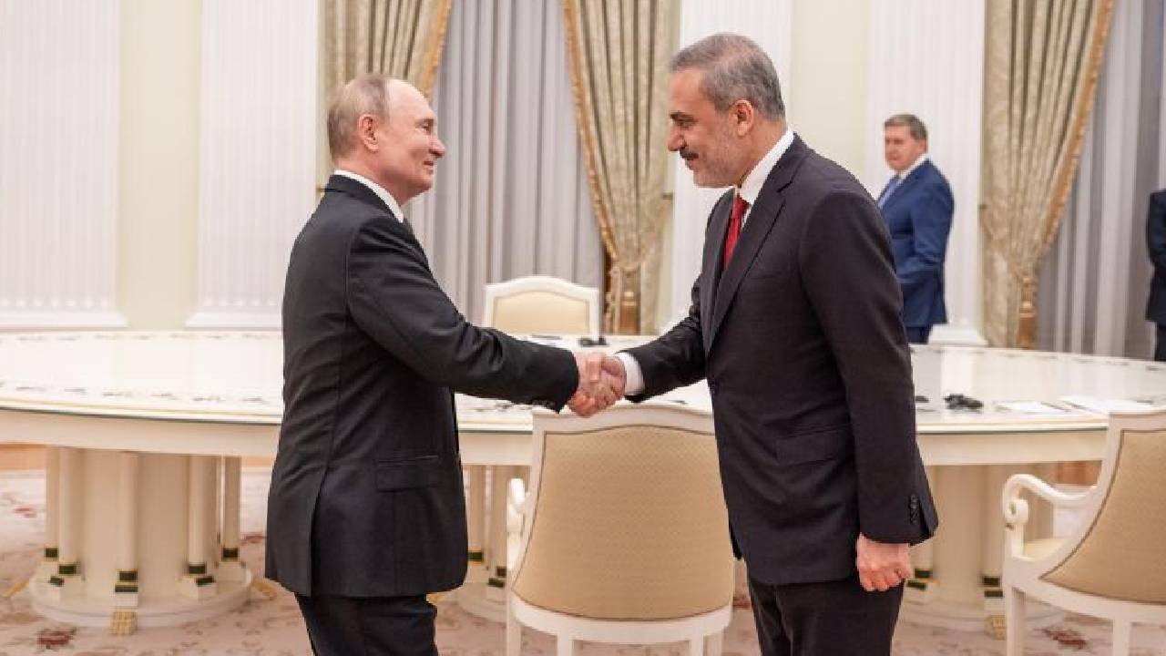 Hakan Fidan’dan Putin ile Kritik Temas