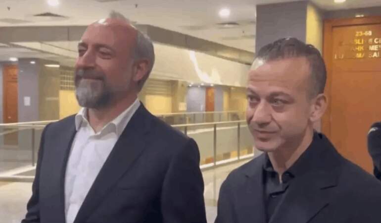 Haklarında Hapis Cezası İstenen Halit Ergenç ve Rıza Kocaoğlu Adliyede