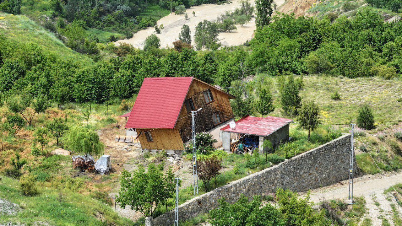 İki Gün Önce Heyelan Olan Erzurum’da İnceleme