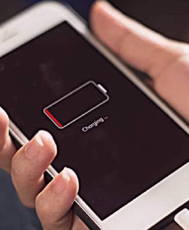 iPhone Pil Değişim Ücretleri 2025: İşte iPhone SE’den 16 Pro Max’e Kadar Güncel Fiyat Listesi