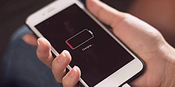 iPhone Pil Değişim Ücretleri 2025: İşte iPhone SE’den 16 Pro Max’e Kadar Güncel Fiyat Listesi