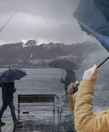 İstanbul İçin Meteoroloji ve AKOM’dan Peş Peşe Uyarılar: Kuvvetli Sağanak Kaç Gün Sürecek?