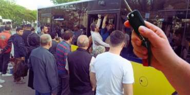 İstanbul’da Yola Çıkacaklar Dikkat: Halk Otobüsleri Kontak Kapattı, Duraklarda Kuyruk Oluştu
