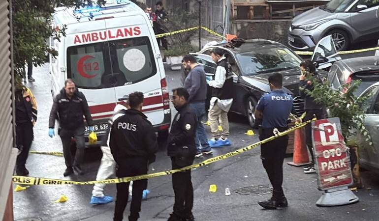 İstanbul’un Göbeğinde Kanlı Pusu! 28 Yaşındaki Gence Kurşun Yağdırdılar