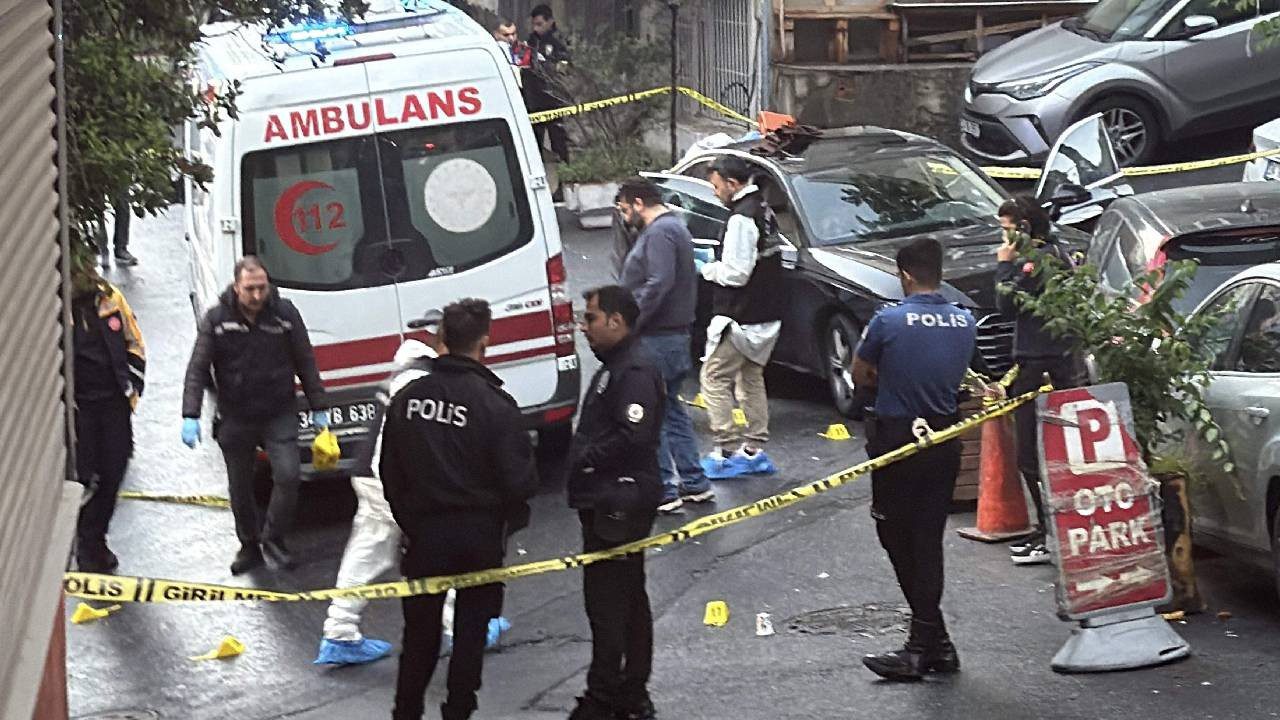 İstanbul’un Göbeğinde Kanlı Pusu! 28 Yaşındaki Gence Kurşun Yağdırdılar