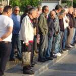 İzmir’de 23 Bin İşçi Grevde: Ulaşımda Büyük Kaos! Duraklarda Metrelerce Kuyruk Oluştu
