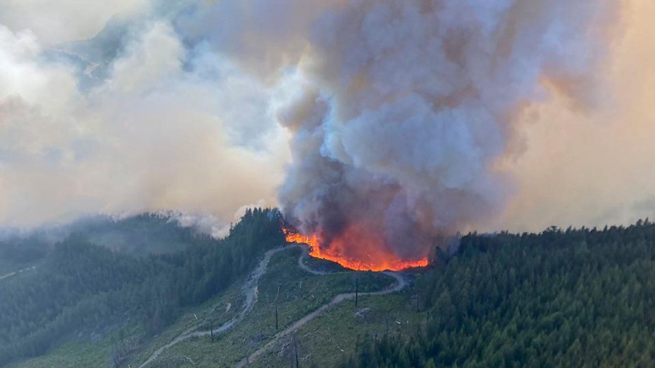 Kanada’da Felaket Alarmı! 15 Gündür Sürüyor, Olağanüstü Hal Sonrası Acil Durum İlan Edildi… 18 Bine Yakın Kişi İçin Tahliye Kararı