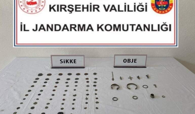 Kırşehir’de Tarihi Eser Operasyonu! Onlarca Obje Ele Geçirildi