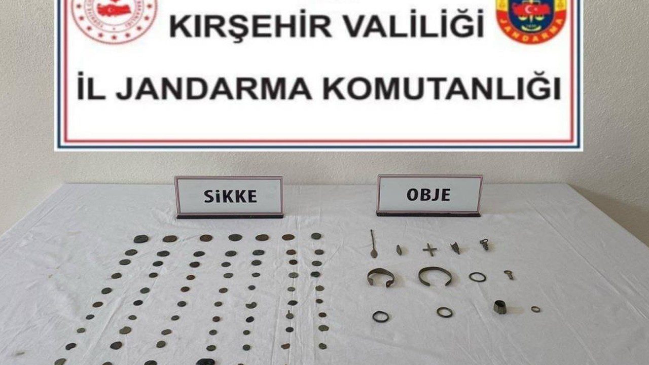 Kırşehir’de Tarihi Eser Operasyonu! Onlarca Obje Ele Geçirildi