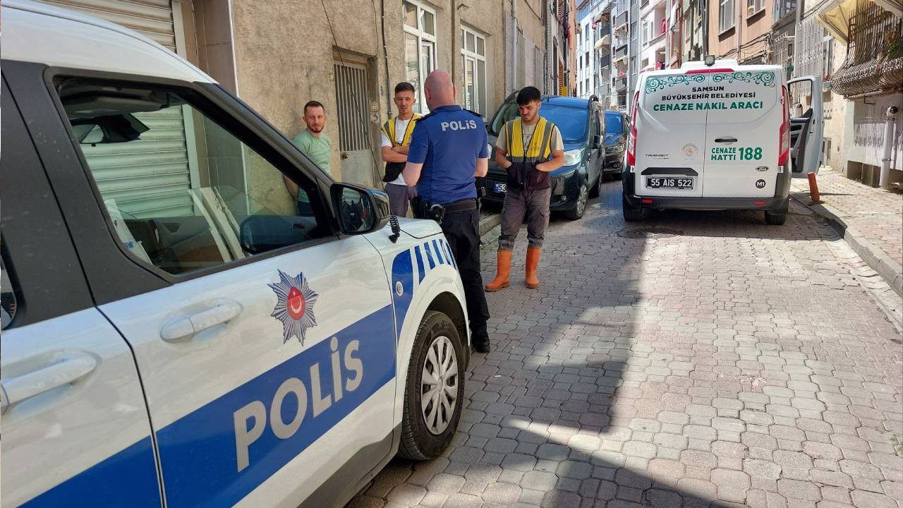 Kötü Koku Korkunç Gerçeği Ortaya Çıkardı! Geriye Sadece Kemikleri Kalmış…