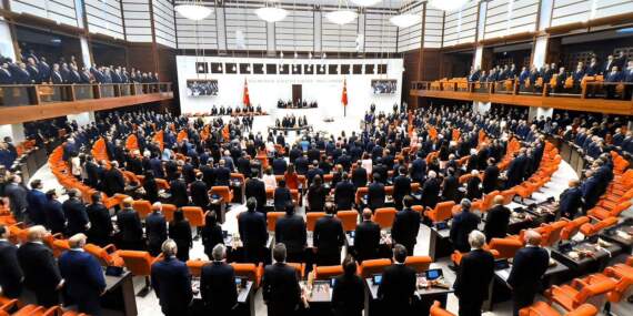 Kuaför, Lokanta, Düğün Salonu… Esnaflardan Telif Hakkı Talep Edilmesi Meclis Gündeminde