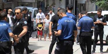 Küçükçekmece’de Korku Dolu Anlar! Sesi Duyan Köşe Bucak Kaçtı