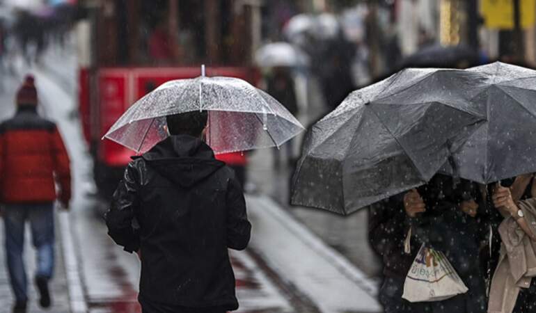 Meteoroloji’den İstanbul İçin Alarm! Güneşli Havalar Gidiyor, Sağanak Yağmur Geliyor