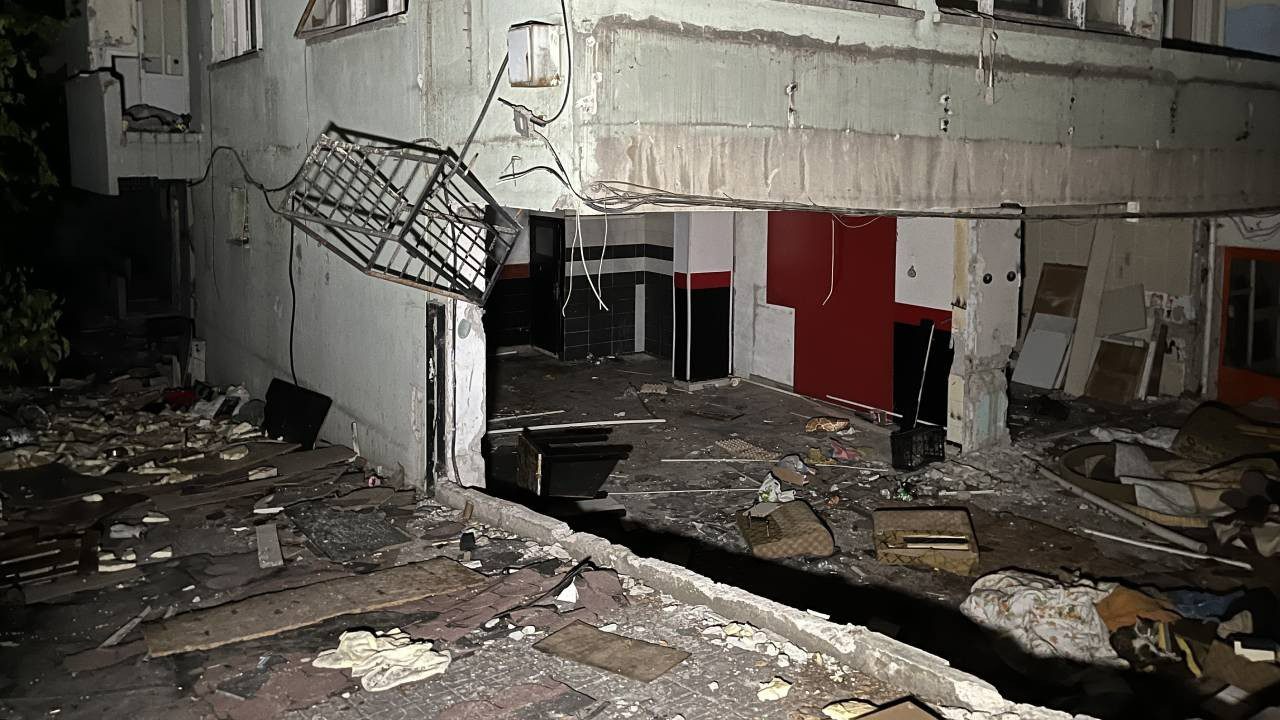 Metruk Binada Üç Kafatası ve Kemikler Bulundu