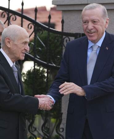 Bahçeli’den ‘Tekrar Aday Olma Derdim Yok’ Diyen Cumhurbaşkanı Erdoğan’a: Yolundan Caymaya Hakkın Yok