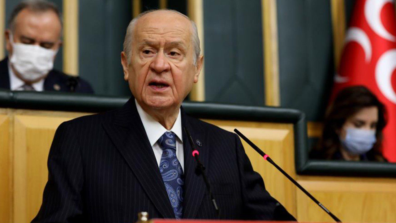 MHP Lideri Bahçeli’den Yeni Süreç İçin Sabır Çağrısı ve Uyarı: ‘Terörsüz Geleceğin Kalın Perdesi Aralandı’