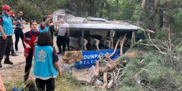 Otomobil Sporları Federasyonu Gözetmenlerini Taşıyan Araç Kaza Yaptı! 28 Yaralı