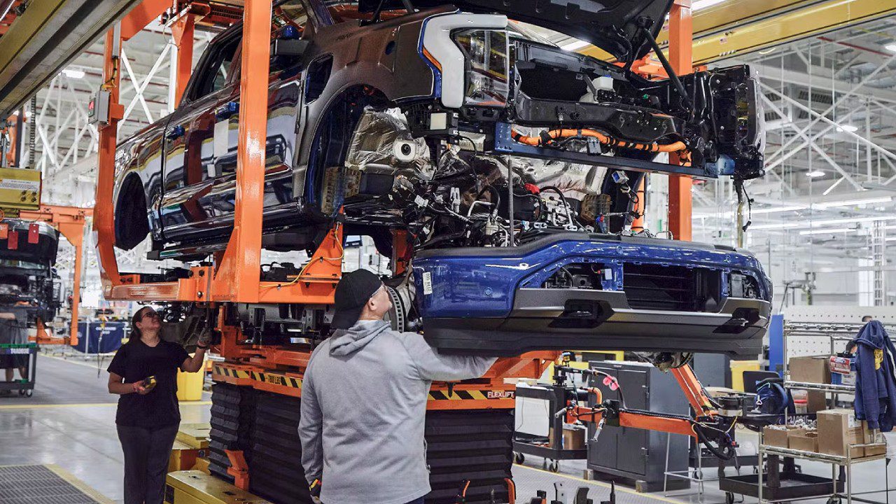 Otomotiv Devi 1.1 Milyon Aracını Geri Çağırıyor: 2021-2025 Yılları Arasını Kapsayacak