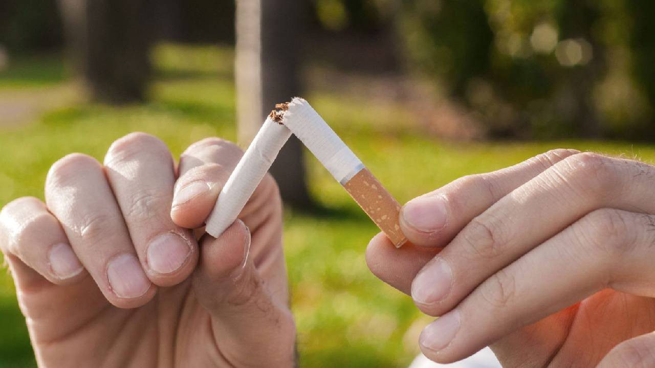 Sağlık Bakanı Duyurdu: Sigara Tiryakilerine Kötü Haber! 1 Temmuz’da Yasak Başlıyor