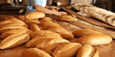 Valilik ve Fırıncılar Arasında ‘Ekmek Kavgası’ Bir Zam, Bir İndirim