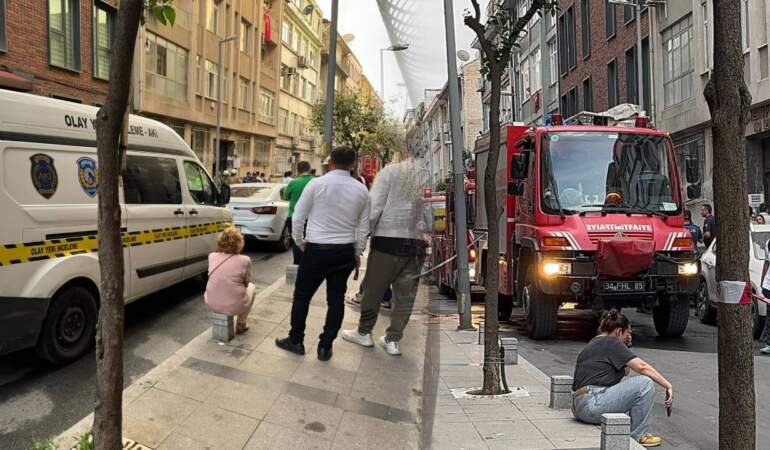 Şişli’de Yangın Faciası! 80 Yaşındaki Kadın Can Verdi