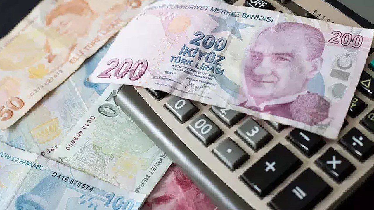 TBMM’ye Geliyor! Tüm Çalışanlara Zorunlu Kesinti Yolda: Herkesin Maaşından Bu Para Kesilecek