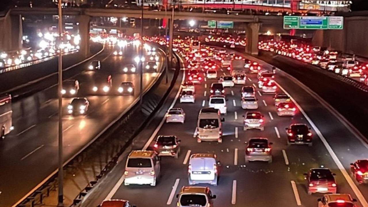 Trafikte Yeni Dönem Başlıyor! Bu Hataya Düşen Yandı 280 Bin Lira Para Cezası Var