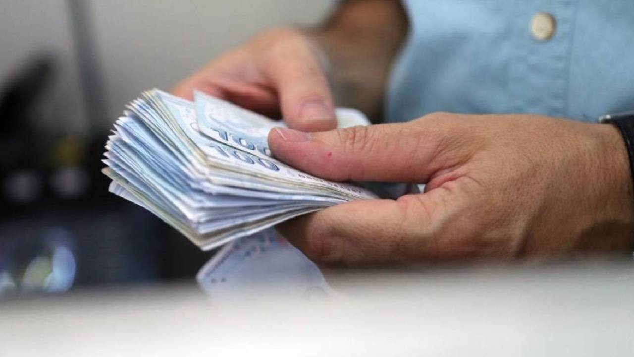 Türkiye’de Maaşın En Çok Nereye Gittiği Belli Oldu: Hesaba Yatıyor, Anında Sıfırlanıyor
