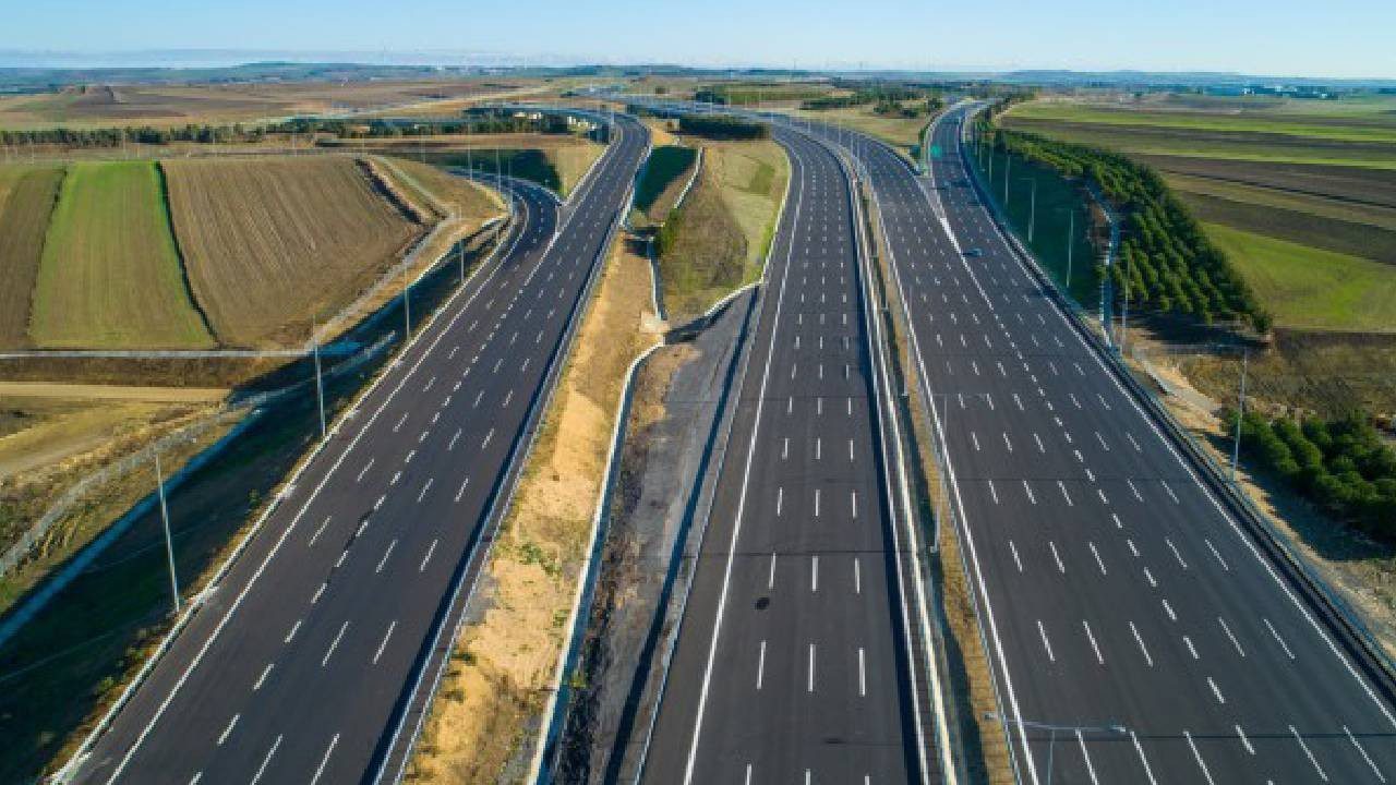 Türkiye’de Sürücülerin En Çok Kaza Yaptığı Yollar Belli Oldu: İşte İl İl En Tehlikeli Güzergahlar