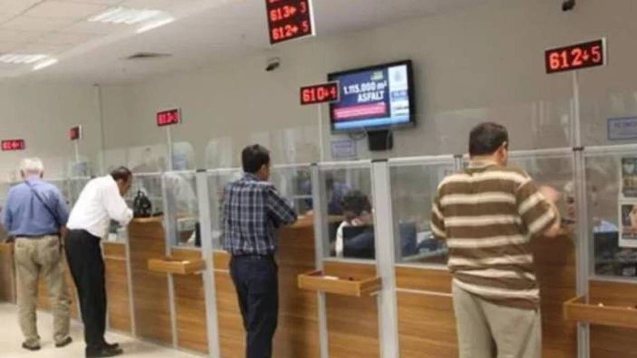 Türkiye’deki Banka Devinde Büyük Kriz! Şubelerini Kapatıyor, Karında Sert Düşüş