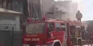 Tuzla’da Fabrika Yangını! Dış Cepheye de Sıçradı