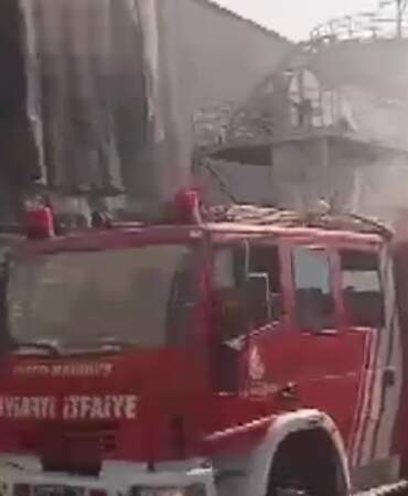 Tuzla’da Fabrika Yangını! Dış Cepheye de Sıçradı