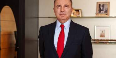 Ünal Aysal Aldığı Haberle Yıkıldı